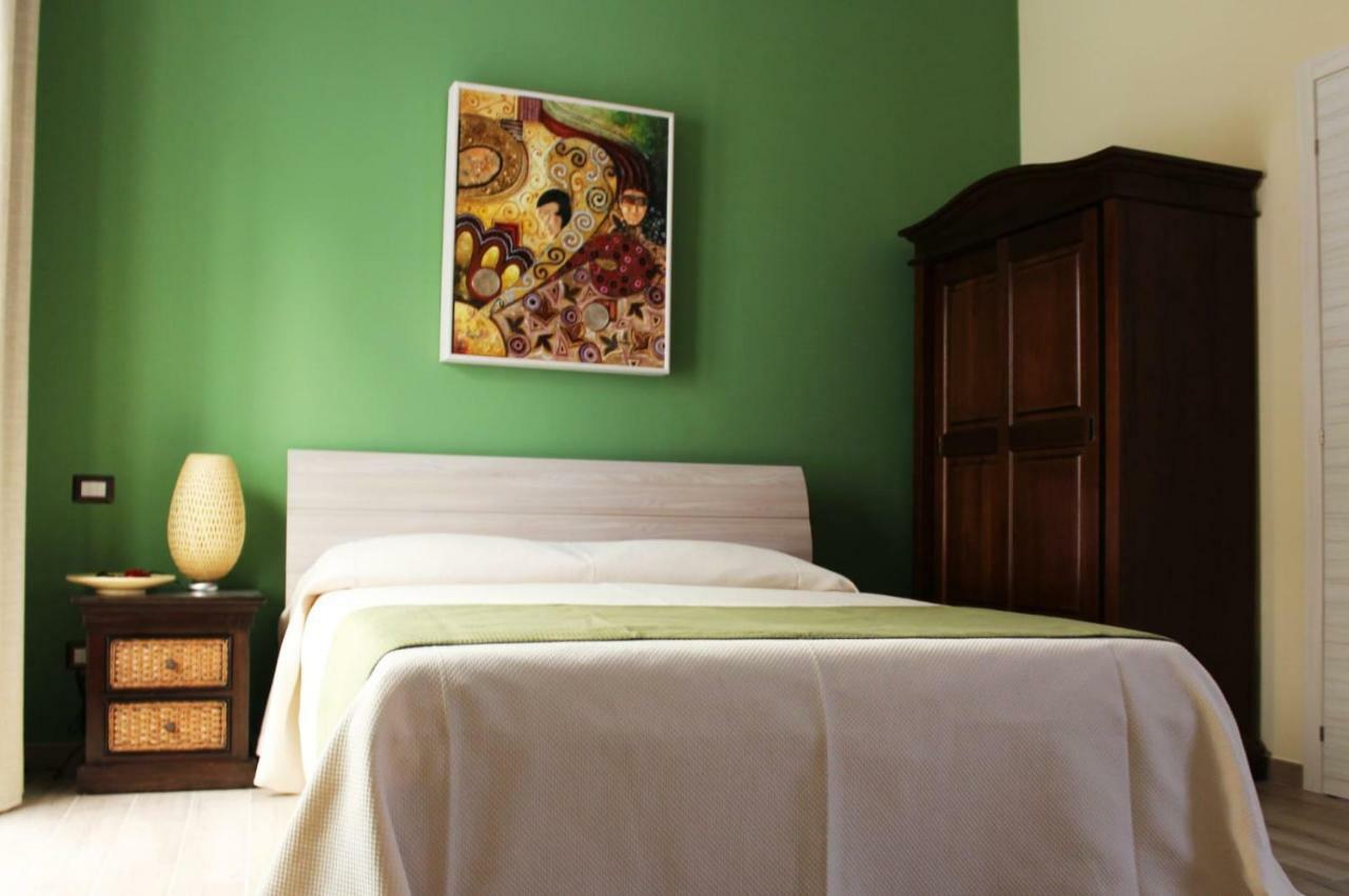 マツァーラ・デル・ヴァッロ Isolabella Bed & Breakfast エクステリア 写真