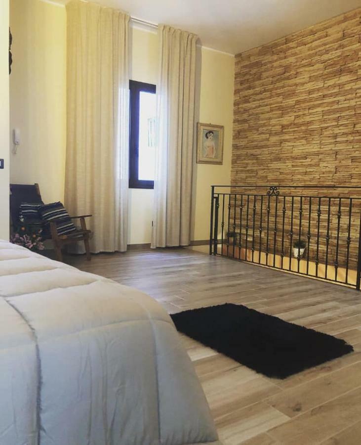 マツァーラ・デル・ヴァッロ Isolabella Bed & Breakfast エクステリア 写真